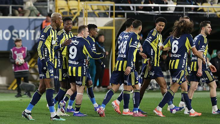 Fenerbahçe'nin Dönüşü Hava Engeline Takıldı