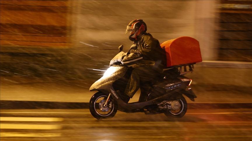 İstanbul'da Kar Yağışı Nedeniyle Ağır Taşıt ve Kurye Trafiğine Kısıtlama
