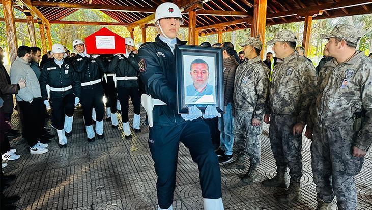Görev Başında Hayatını Kaybeden Polis Memuru Bekir Şimşek Son Yolculuğuna Uğurlandı