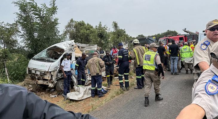 Güney Afrika'da Okul Servisi Faciası: Çok Sayıda Öğrenci Hayatını Kaybetti