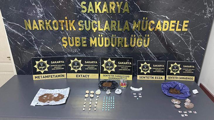 Sakarya'da Uyuşturucu Operasyonu: 5 Şüpheli Yakalandı