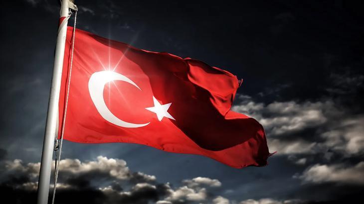 Sınırda Gerilim: Türk Bayrağına Saldırı ve Hukuki Süreç