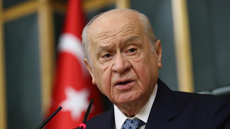 Bahçeli'den Bayrak Provokasyonuna Sert Tepki: "Herkes Aklını Başına Almalı"