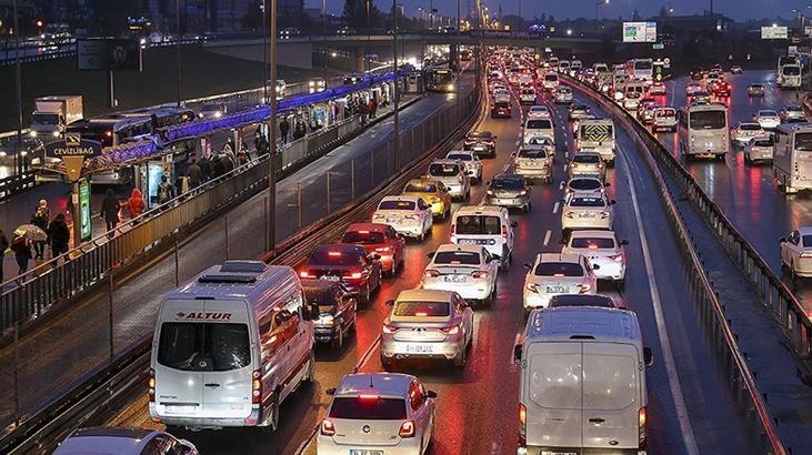 İstanbul Trafiğinde Durum Kritik: Yoğunluk Yüzde 85'e Dayandı