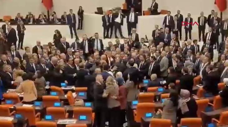 TBMM'de Emekli Maaşı Düzenlemesi Görüşülürken Gergin Anlar Yaşandı