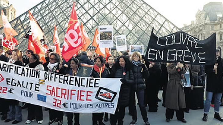 Louvre Müzesi Grevler Nedeniyle Ayda Üç Kez Kapılarını Kapattı