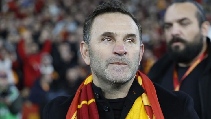 Galatasaray Teknik Direktörü Okan Buruk'tan Fatih Karagümrük Galibiyeti Sonrası Açıklamalar: Yeni Transfer Vurgusu ve Birlik Mesajı