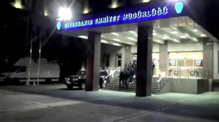Diyarbakır Emniyetine El Yapımı Patlayıcı Atıldı: Failler Aranıyor