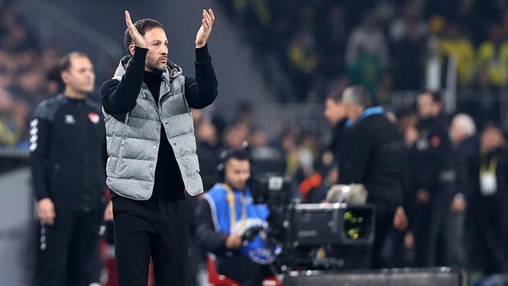 Fenerbahçe'de Puan Kaybı Sonrası Teknik Direktör Tedesco'dan Açıklamalar: Çözüm Bulmakta Geciktik
