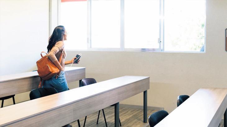 Türkiye Üniversiteleri 'Demografik Kış'la Yüzleşiyor: Vakıf Üniversitelerinde Ciddi Kapanma Tehlikesi