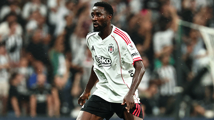 Beşiktaş'ın Yıldız Oyuncusu Ndidi, Babasının Trafik Kazasında Kaybettiği Acı Haberle Yıkıldı