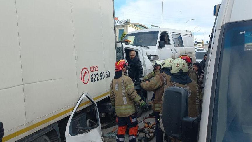 Bağcılar'da Sürüklenen Çekici Dehşet Saçtı: 4 Yaralı