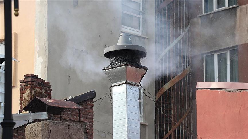 Şanlıurfa'da Soba Kaynaklı Karbonmonoksit Zehirlenmeleri: 11 Kişi Hastaneye Kaldırıldı, 2 Yaşındaki Azra'nın Durumu Ciddi