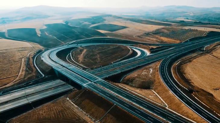 Türkiye'nin Bölünmüş Yol Ağı 30 Bin Kilometreyi Aştı: Ulaştırma Devriminin Ardındaki Rakamlar