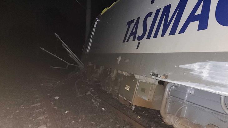 Balıkesir'de Tren Kazası: Toprak Kayması Seyri Değiştirdi