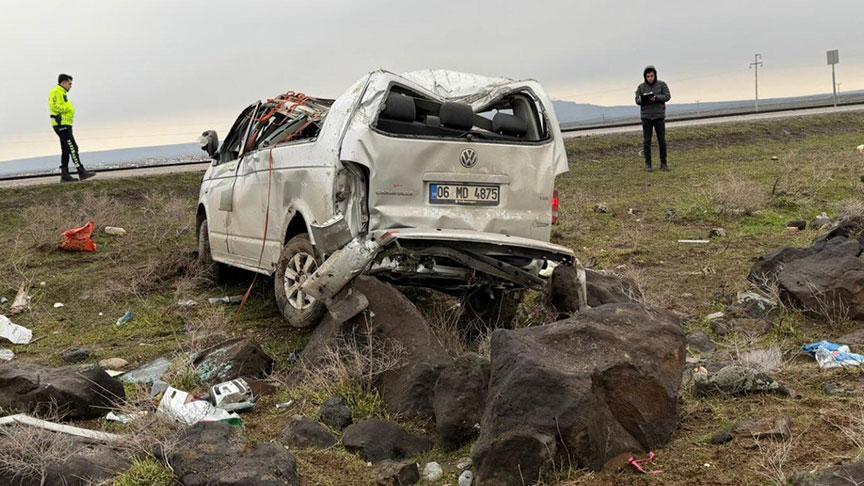 Şırnak'ta Minibüs Kazası: 2 Ölü, 6 Yaralı