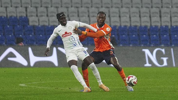 Süper Lig'de Nefes Kesen Dört Gollü Maç: Başakşehir ve Rizespor Puanları Paylaştı