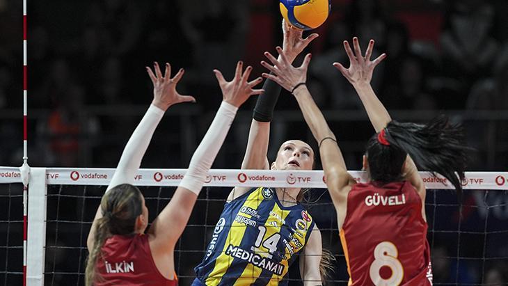 Fenerbahçe'den Galatasaray'a Set Vermeden Net Galibiyet