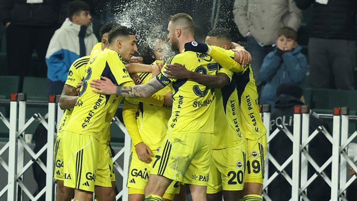 Fenerbahçe, Kocaelispor Deplasmanında Galip Gelerek Zirve Takibini Sürdürdü