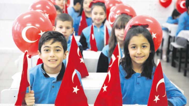 Okullarda Bayrak Sevgisi Vurgusu: Milli Birlik ve Aidiyet Bilinci Güçlendiriliyor