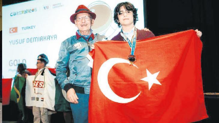 Lise Öğrencisi Yusuf Demirkaya, Fizik ve Astronomide Dünya Birincisi Oldu