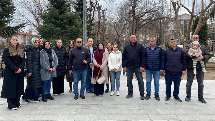 Okul Tuvaletlerinde Kamera Paniği: Görevden Alınan Müdüre Destek İçin Valiliğe Gittiler