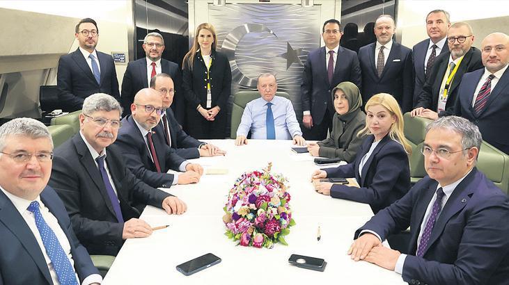 Erdoğan'dan Gündeme Dair Açıklamalar: Muhalefete Eleştiri, Bölgesel Barış ve Savunma Sanayii İşbirliği
