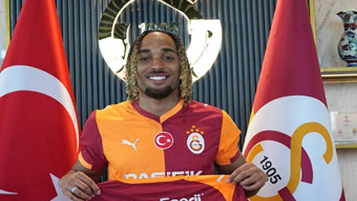 Galatasaray'da Sacha Boey Yeniden Sarı-Kırmızılı Formayı Giyiyor
