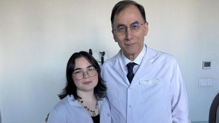 Genç Kızın Kanserle Mücadelesi Doktorluk Hayallerine İlham Verdi