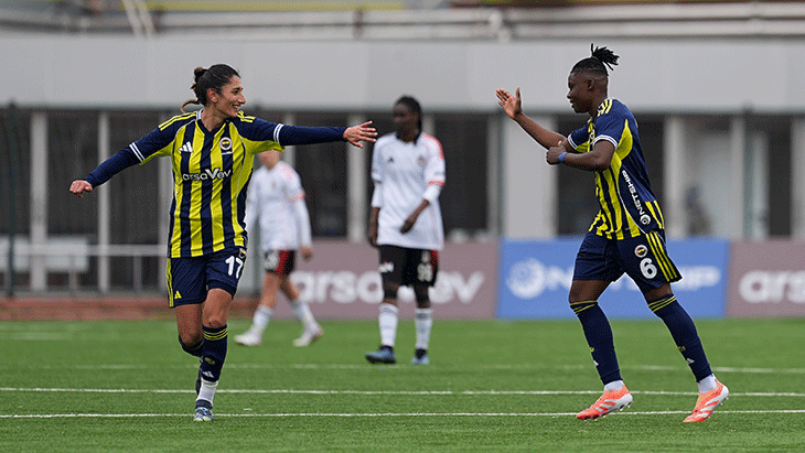 Fenerbahçe Kadın Futbol Takımı'ndan Beşiktaş'a Farklı Galibiyet