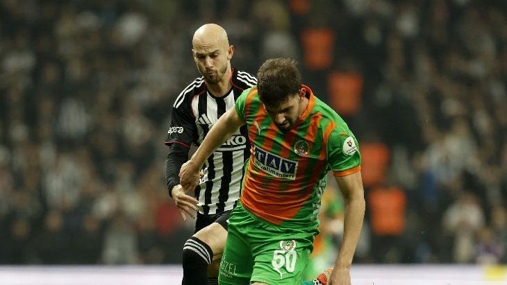 Beşiktaş Evinde Alanyaspor ile Berabere Kaldı: 2-2