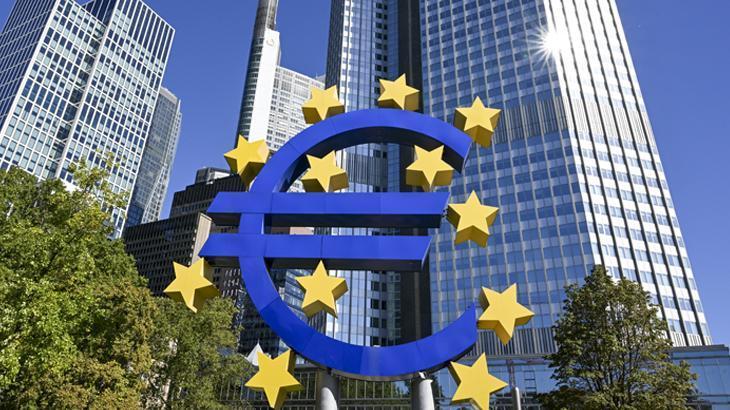 Euro Bölgesi'nde Yatırımcı Güveni 7 Ayın Zirvesine Yükseldi