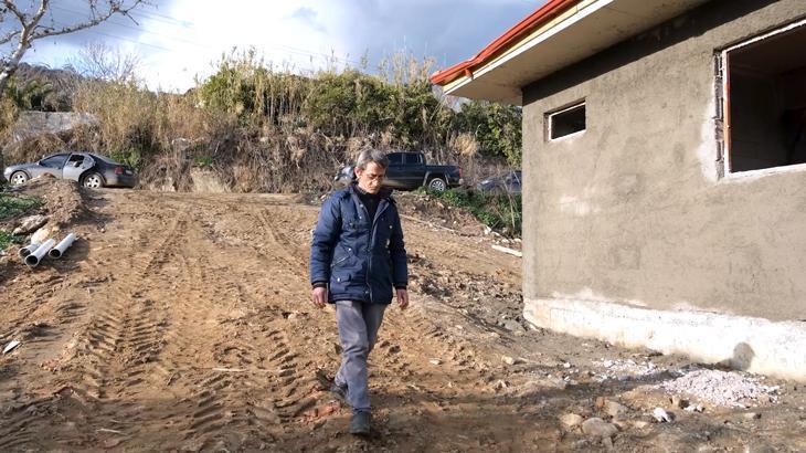Ödemiş'te Yangın Mağdurları Yeni Yuvalarına Kavuşuyor: Cavit Amca'nın Mutluluğu Sosyal Medyada