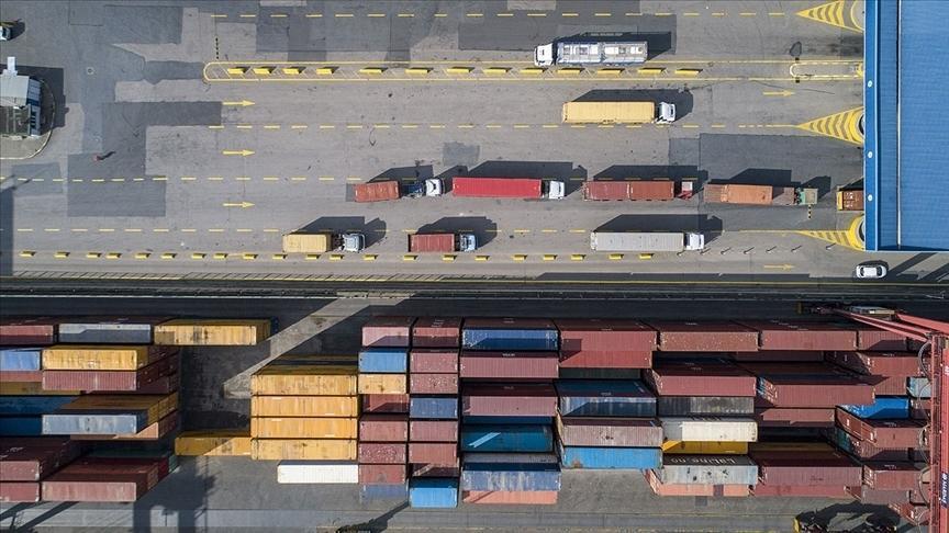 Rusya'nın Dış Ticaret Fazlası 2024'te Belirgin Şekilde Azaldı
