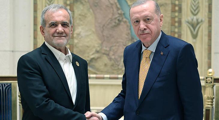İran Cumhurbaşkanı'ndan Türkiye'ye Teşekkür: ABD Müzakerelerinde Aracılık Rolü Vurgulandı