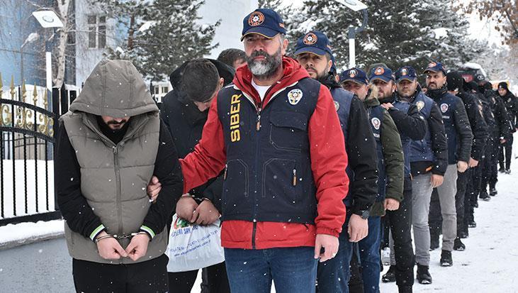 Erzurum Merkezli Dolandırıcılık Operasyonunda 56 Kişi Tutuklandı
