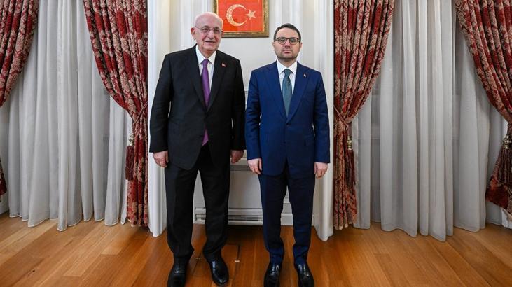 Bakan Gürlek, Eski TBMM Başkanı İsmail Kahraman'ı Bakanlığında Ağırladı