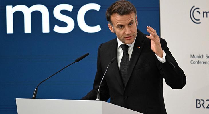 Macron'dan Sosyal Medya Devlerine Sert Uyarı: "Pandora'nın Kutusu Açıldı, Kurallara Uymayanlar Engellenmeli"