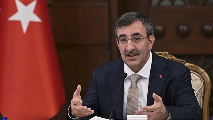Cevdet Yılmaz'dan Enflasyon ve Ekonomik Görünüm Açıklaması: "Sert Yükselişler Beklenmiyor"