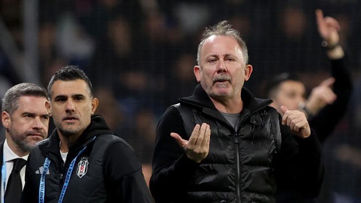 Beşiktaş Teknik Direktörü Sergen Yalçın'dan Maç Sonu Değerlendirmeleri: "Taraftarımızı ve Camiamızı Mutlu Ettik"