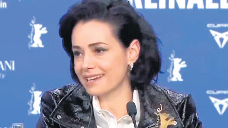 Özgü Namal, Berlin Film Festivali'nde Türkiye Sorusuyla Gündem Oldu