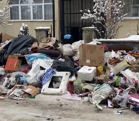 Erzurum'da Bir Evden Çıkan Çöplük, Mahallede 3 Gün Süren Operasyona Neden Oldu