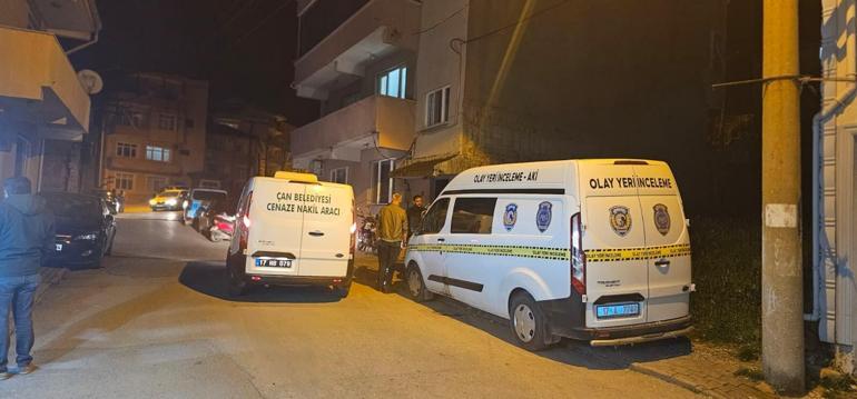 Vatandaşları 300 milyon lira dolandırdığı ileri sürülen emlakçı, evinde ölü bulundu