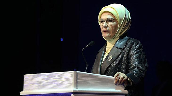 Emine Erdoğan'dan Hekimlere ve Sağlık Çalışanlarına Tıp Bayramı Tebriği