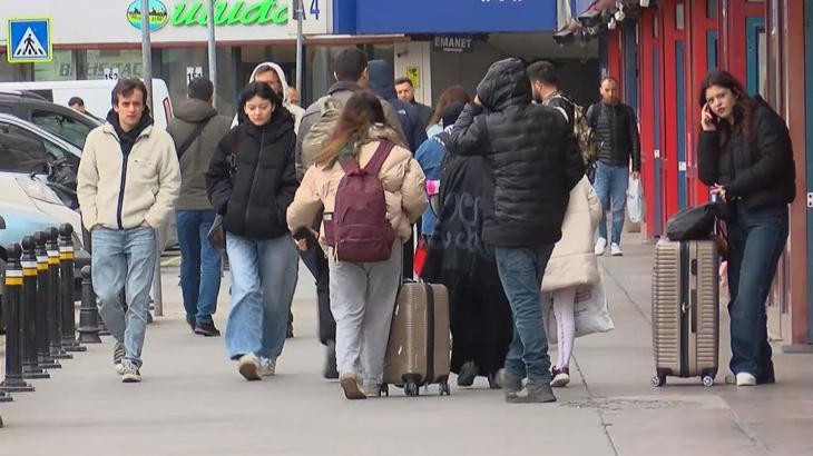 Bayram Tatili Başladı: Otogarlarda Yoğunluk, Bilet Fiyatları Cep Yakıyor