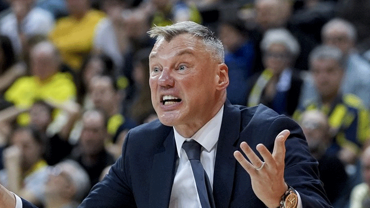 Fenerbahçe Beko, Olimpia Milano Karşısında Fark Yarattı: Jasikevicius İlk Yarı Performansını Eleştirdi