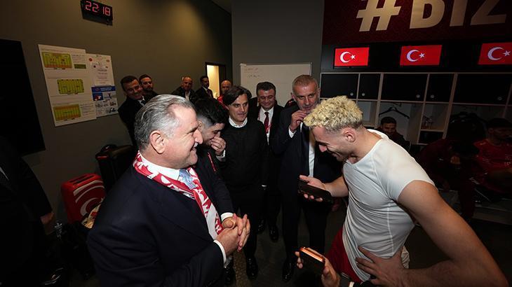 Cumhurbaşkanı Erdoğan'dan A Milli Takım'a Galibiyet Sonrası Telefon