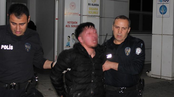 Tartışma Kanlı Bitti: Oğul Annesinin Erkek Arkadaşını Bıçakla Yaraladı, Hastanede Olay Çıkardı