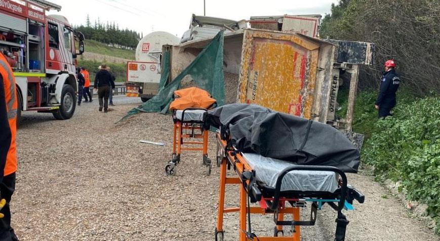 TEM Otoyolu'nda Korkunç Zincirleme Kaza: Can Kaybı ve Yaralılar Var