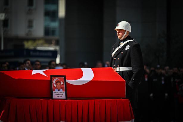 Şehit Polis Seçkin Yalçın Gözyaşlarıyla Son Yolculuğuna Uğurlandı